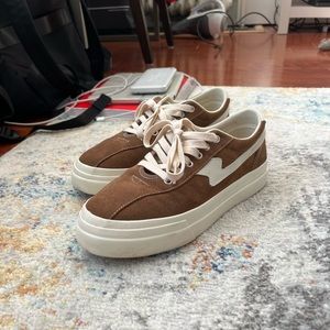 Stepney Workers Club Dellow S-Strike